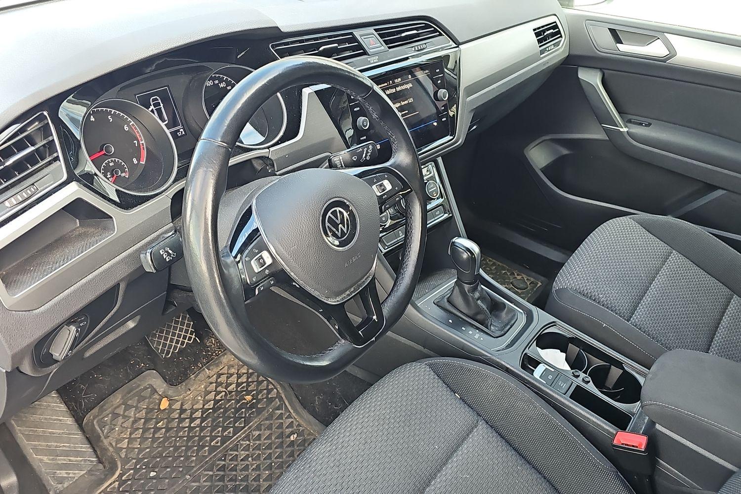 Volkswagen Touran 2022, kuva 3/3
