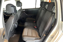 Valkoinen Volkswagen TOURAN 2022 kuva 8.
