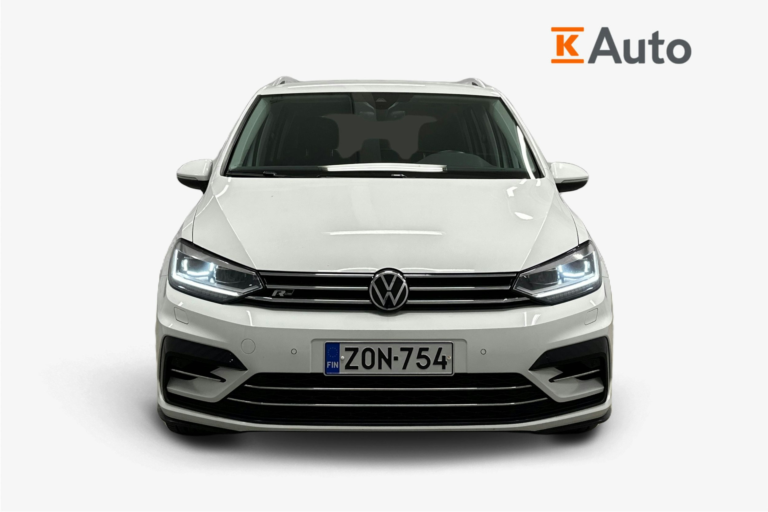valkoinen Volkswagen Touran 2022 kuva 5.