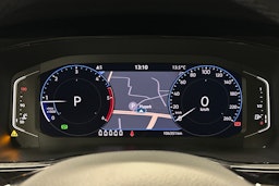 valkoinen Volkswagen Touran 2022 kuva 23.