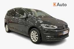 harmaa Volkswagen Touran 2023 kuva 1.