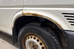 valkoinen Volkswagen Transporter 1998 kuva 21.