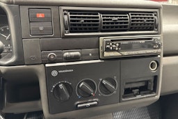 valkoinen Volkswagen Transporter 1998 kuva 29.