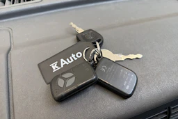 valkoinen Volkswagen Transporter 2001 kuva 16.