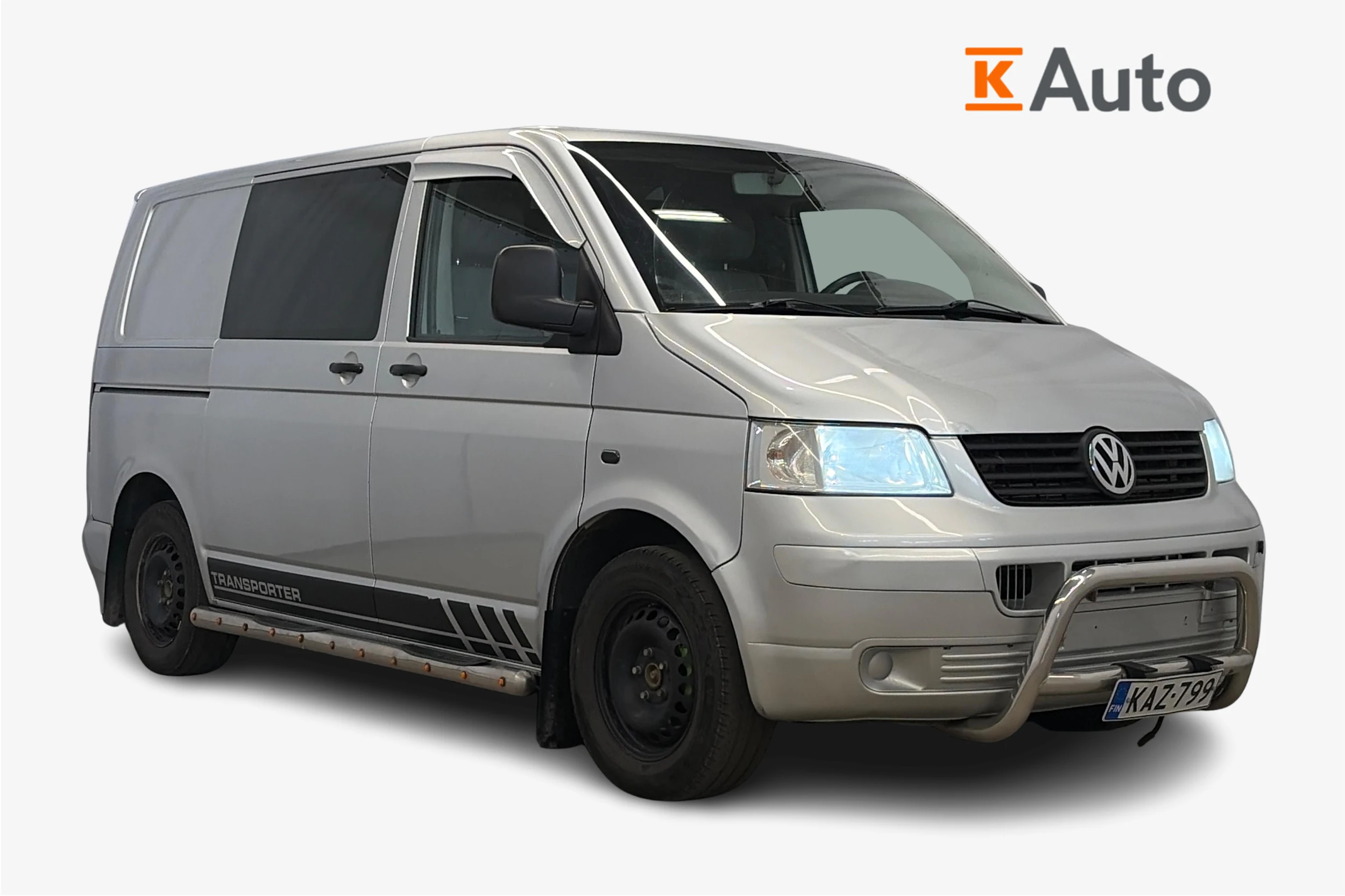 harmaa Volkswagen Transporter 2003 kuva 1.