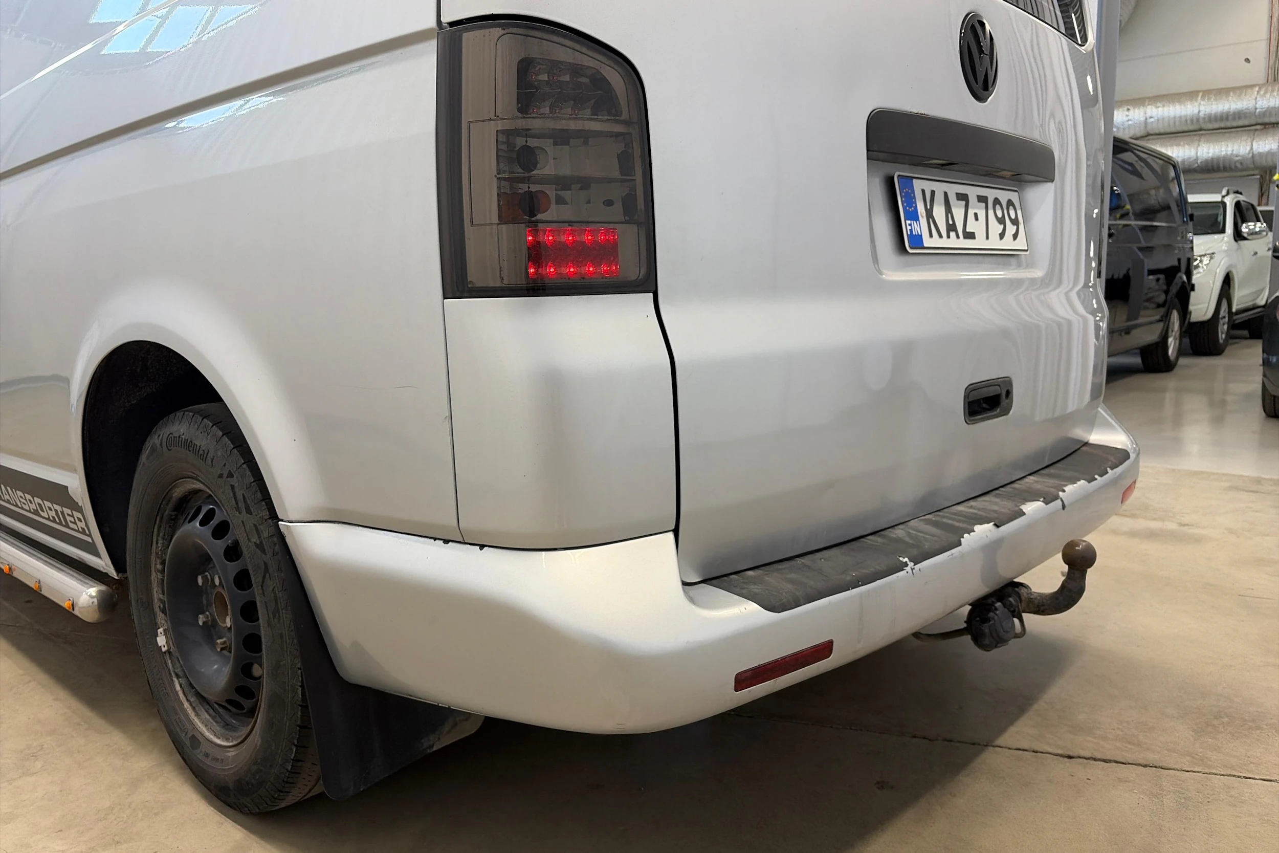 harmaa Volkswagen Transporter 2003 kuva 8.