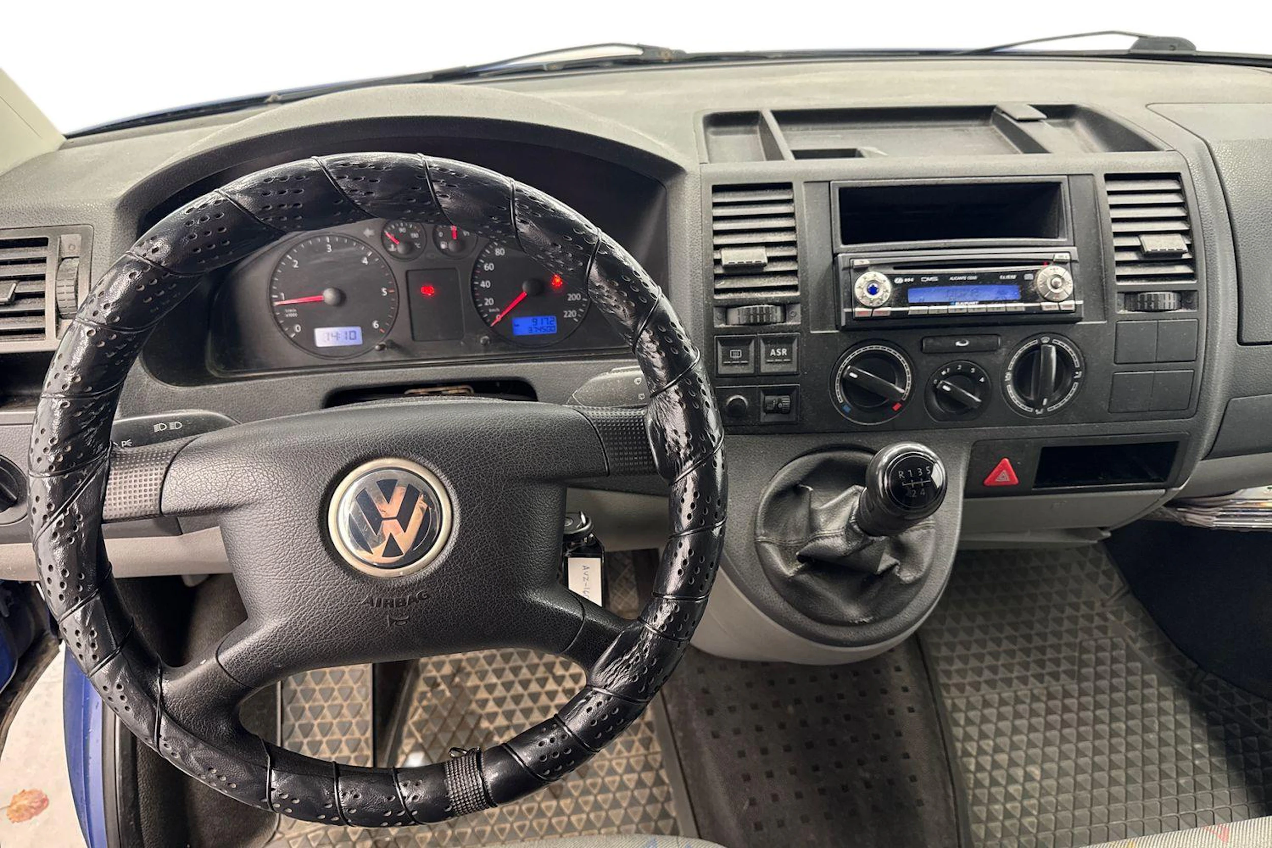 sininen Volkswagen Transporter 2004 kuva 7.