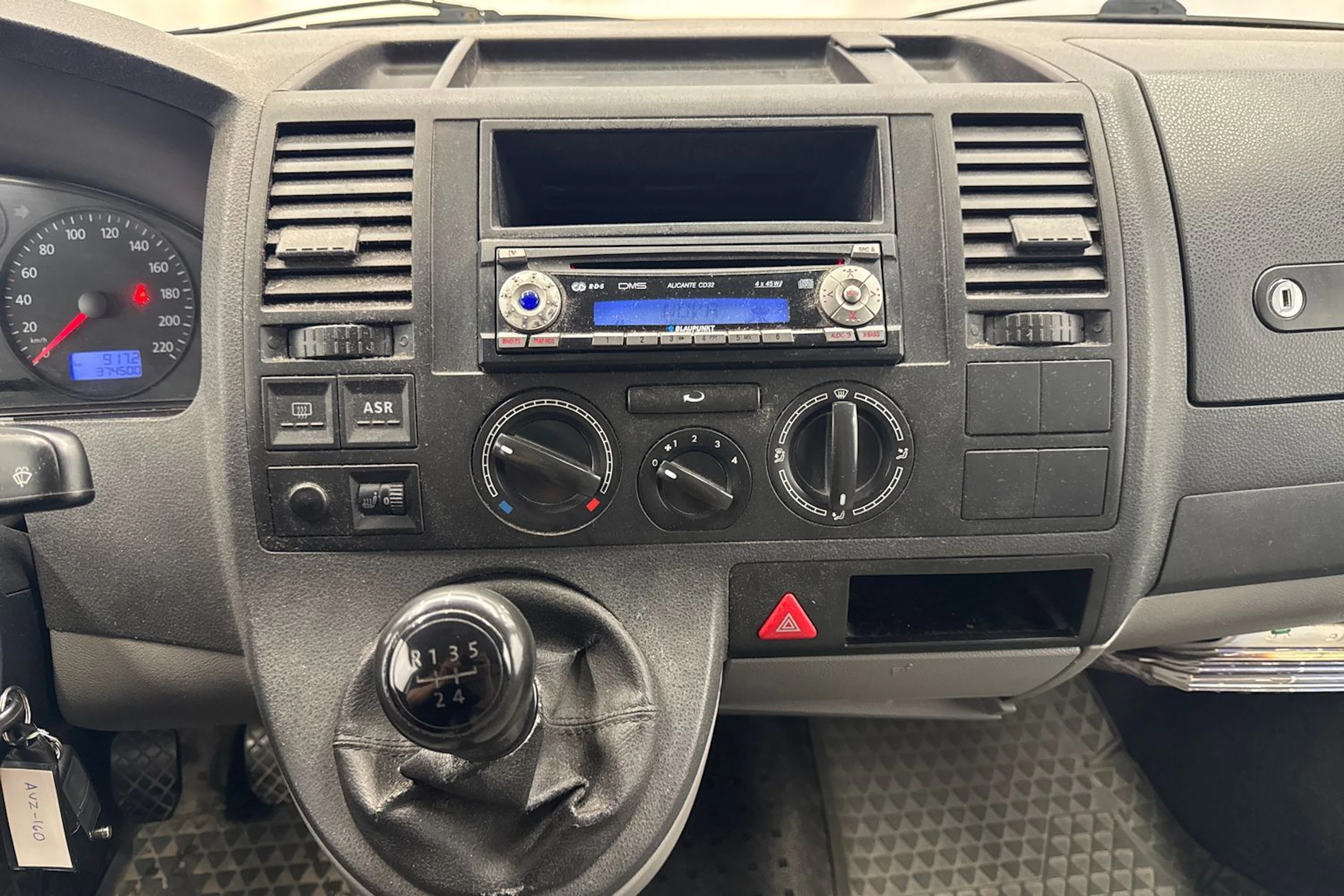 sininen Volkswagen Transporter 2004 kuva 11.