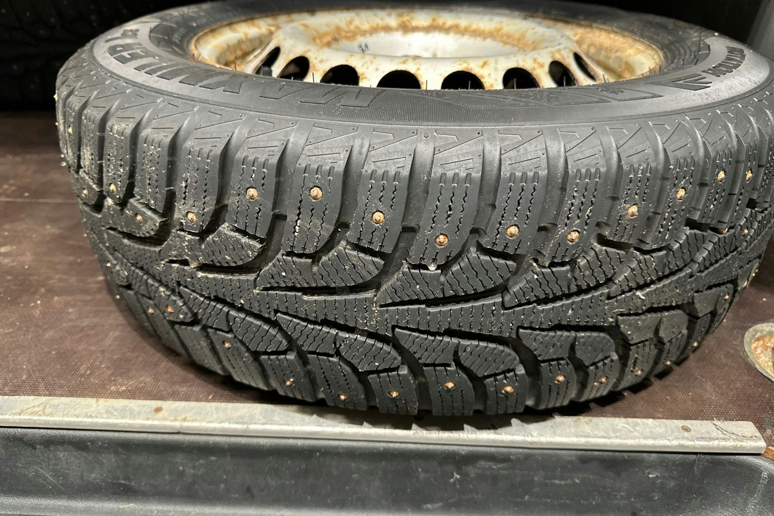 Punainen Volkswagen TRANSPORTER 2004 kuva 18.