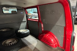 Punainen Volkswagen TRANSPORTER 2004 kuva 22.