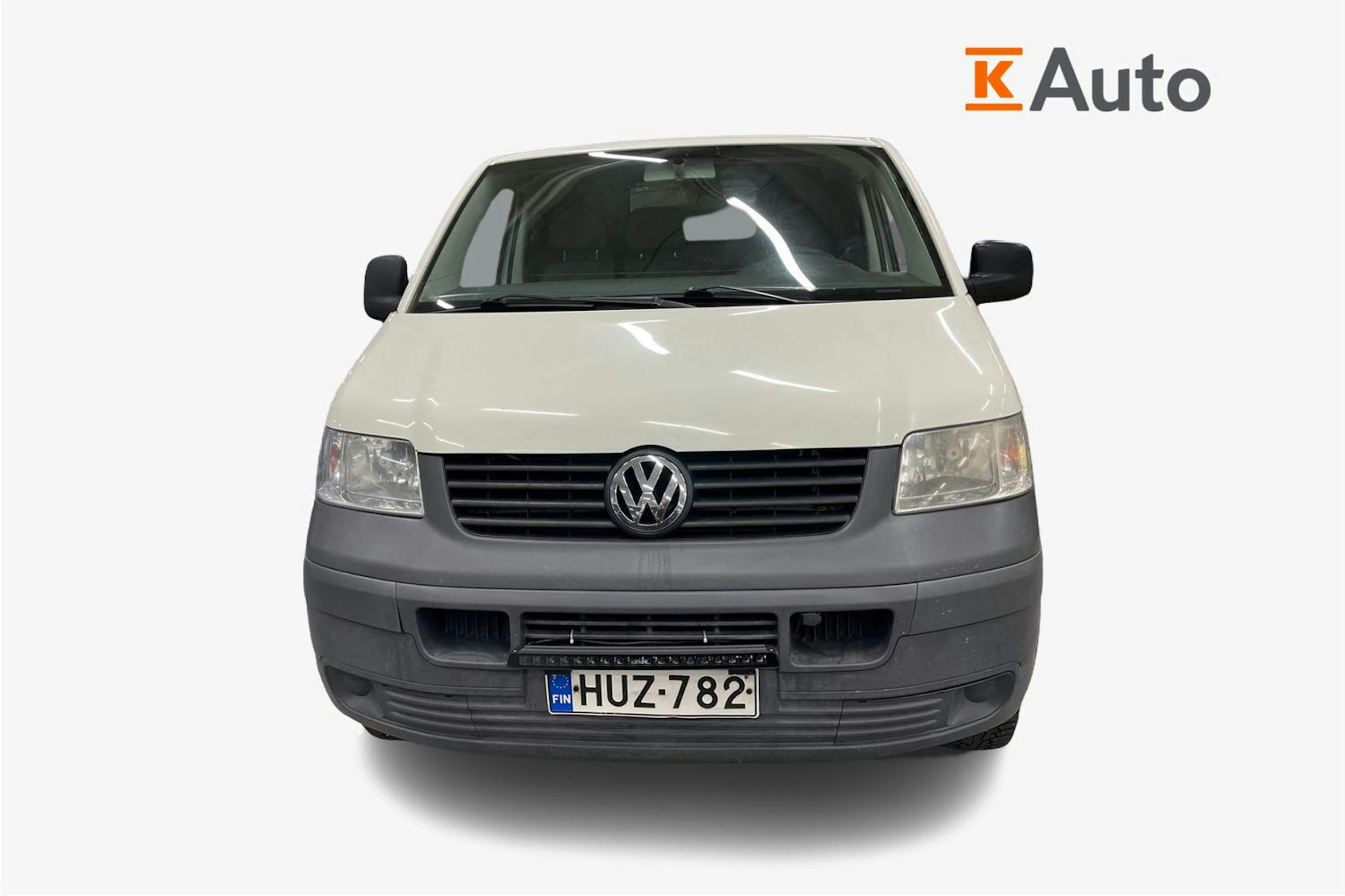 valkoinen Volkswagen Transporter 2005 kuva 4.