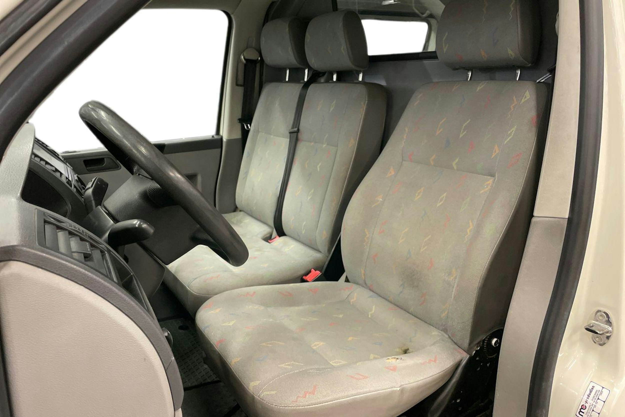 valkoinen Volkswagen Transporter 2005 kuva 8.