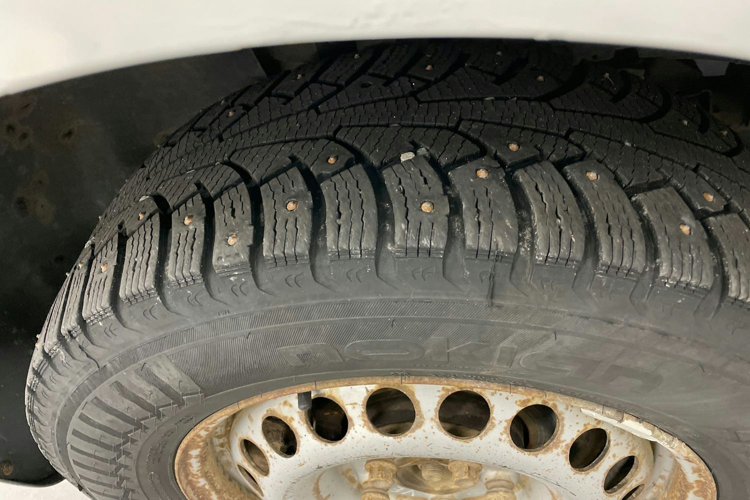 valkoinen Volkswagen Transporter 2005 kuva 10.