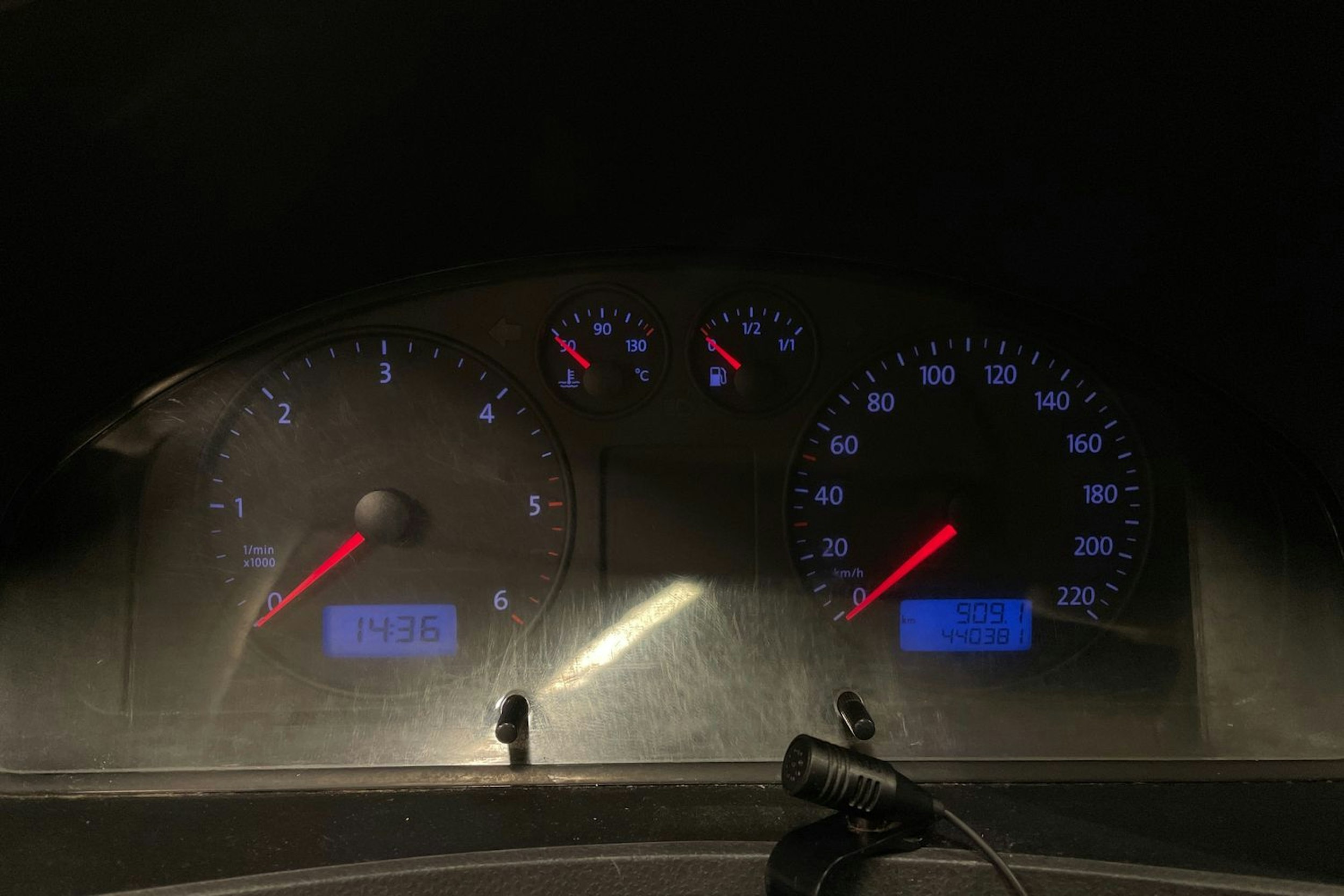 valkoinen Volkswagen Transporter 2005 kuva 11.