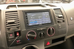 valkoinen Volkswagen Transporter 2005 kuva 12.