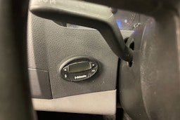 valkoinen Volkswagen Transporter 2005 kuva 13.