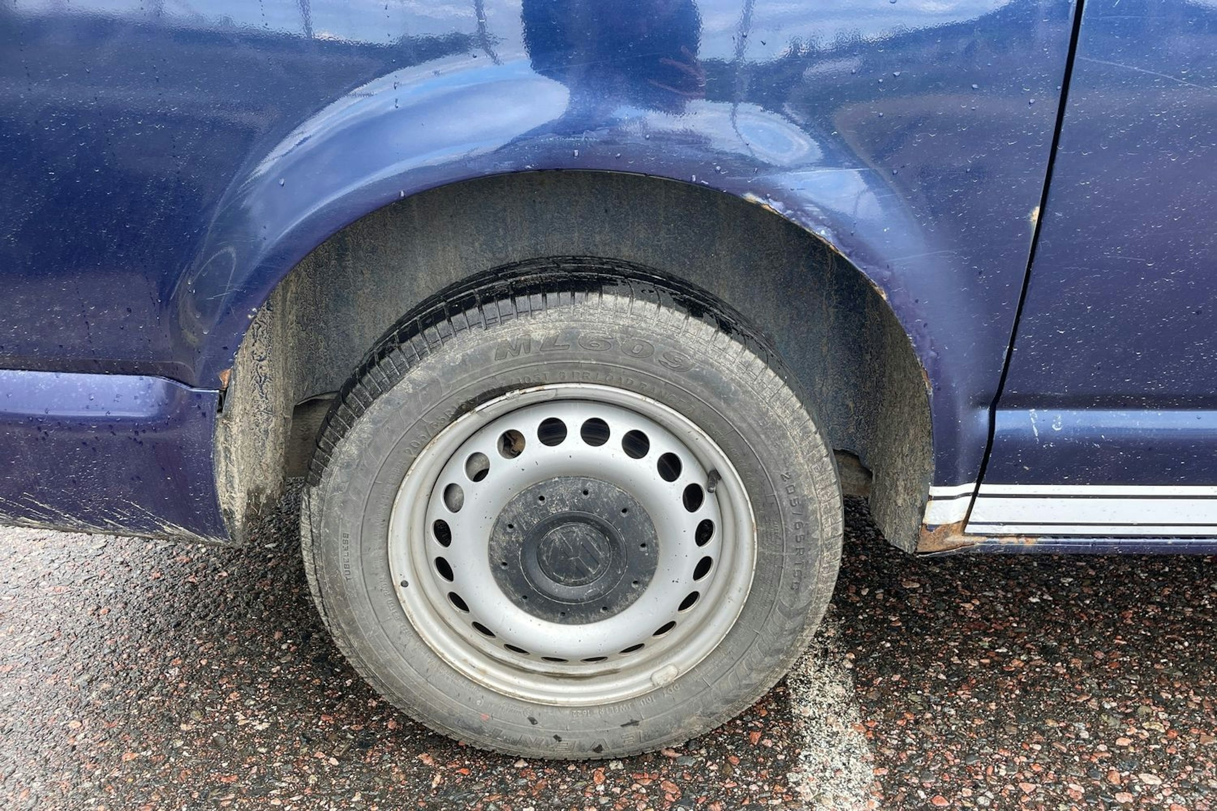 Sininen Volkswagen TRANSPORTER 2004 kuva 24.
