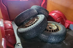 punainen Volkswagen Transporter 2005 kuva 15.