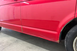 punainen Volkswagen Transporter 2005 kuva 31.