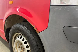 punainen Volkswagen Transporter 2005 kuva 32.