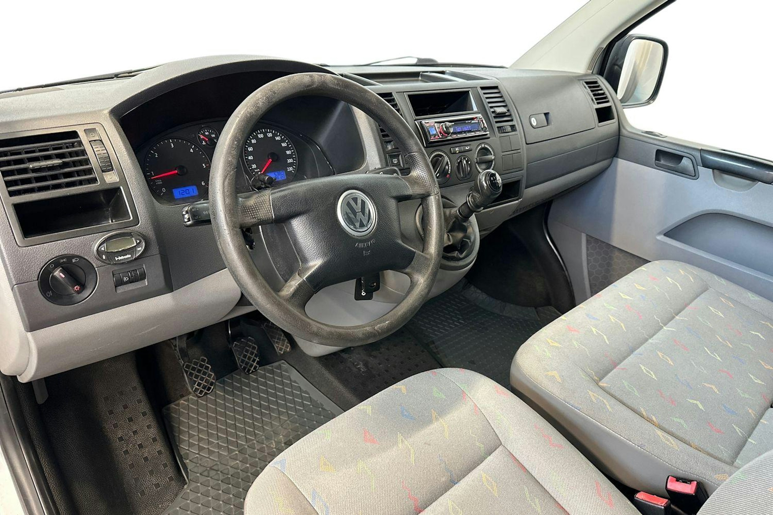 harmaa Volkswagen Transporter 2005 kuva 7.