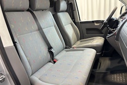 harmaa Volkswagen Transporter 2005 kuva 19.