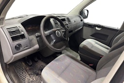 valkoinen Volkswagen Transporter 2005 kuva 3.