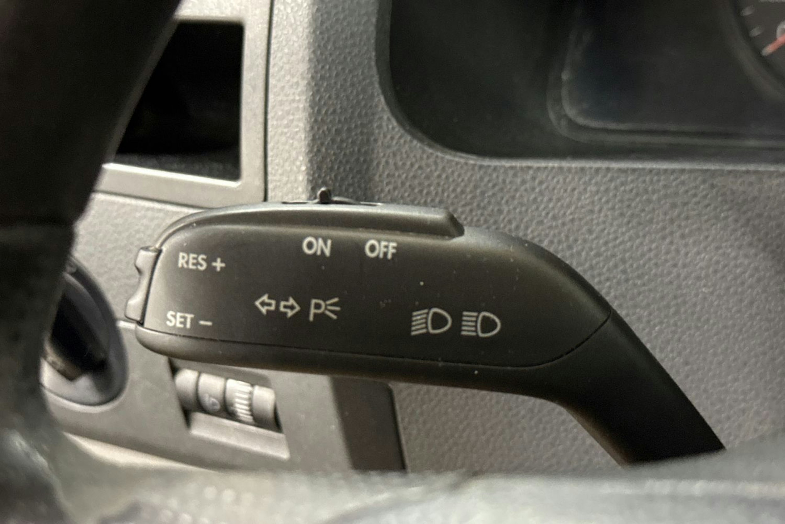 Valkoinen Volkswagen TRANSPORTER 2005 kuva 12.