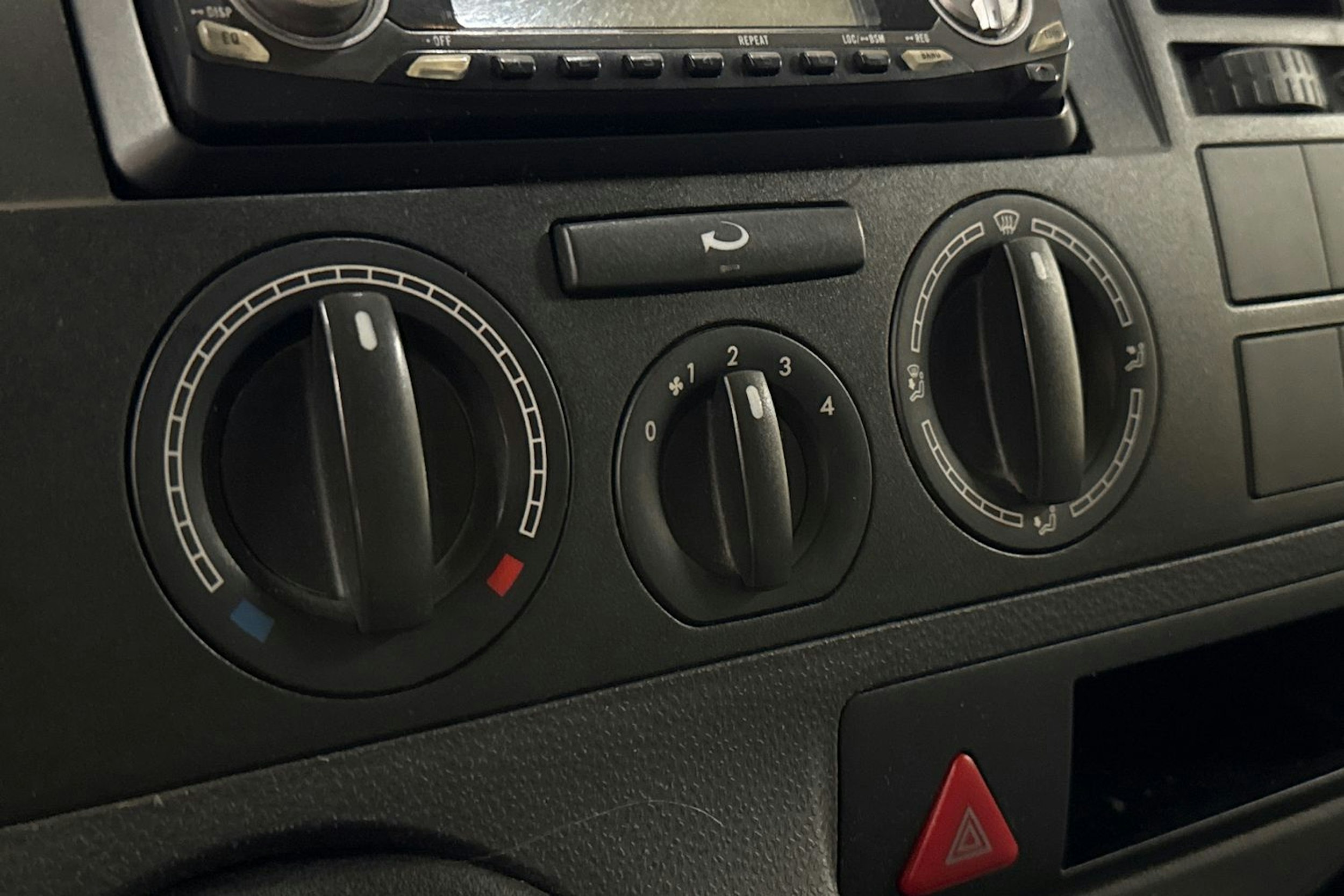 Valkoinen Volkswagen TRANSPORTER 2005 kuva 15.