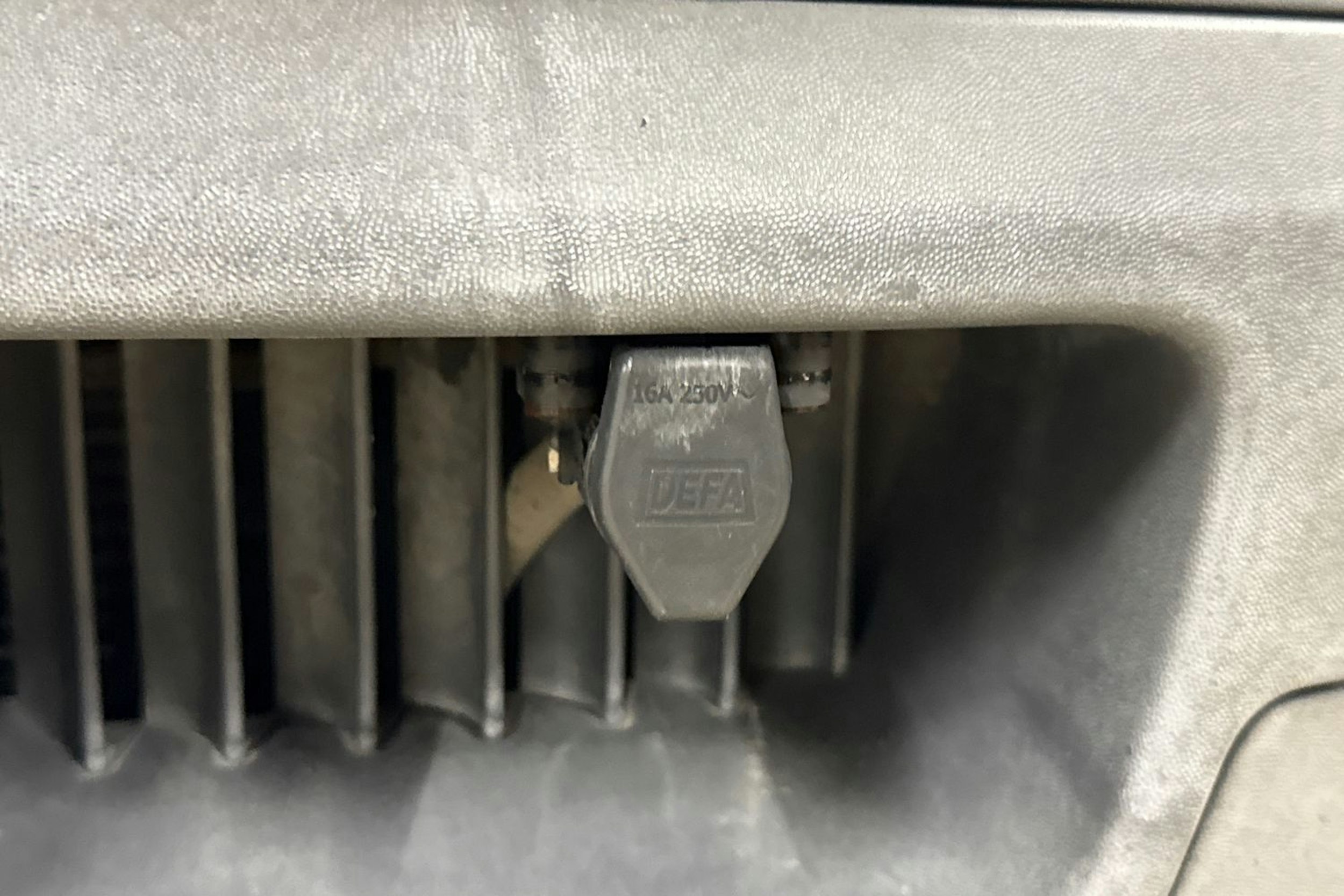 Valkoinen Volkswagen TRANSPORTER 2005 kuva 23.