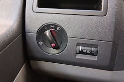 valkoinen Volkswagen Transporter 2006 kuva 17.