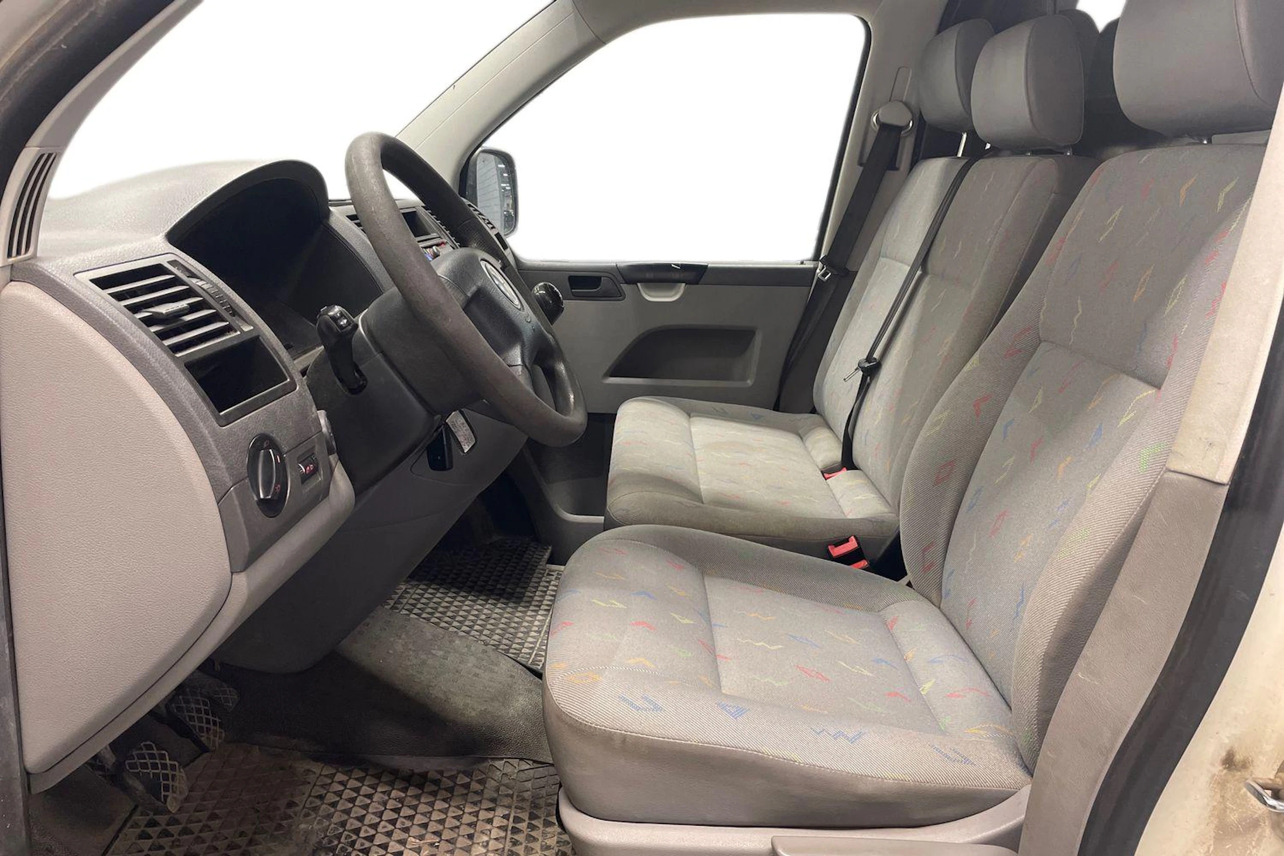 valkoinen Volkswagen Transporter 2006 kuva 8.