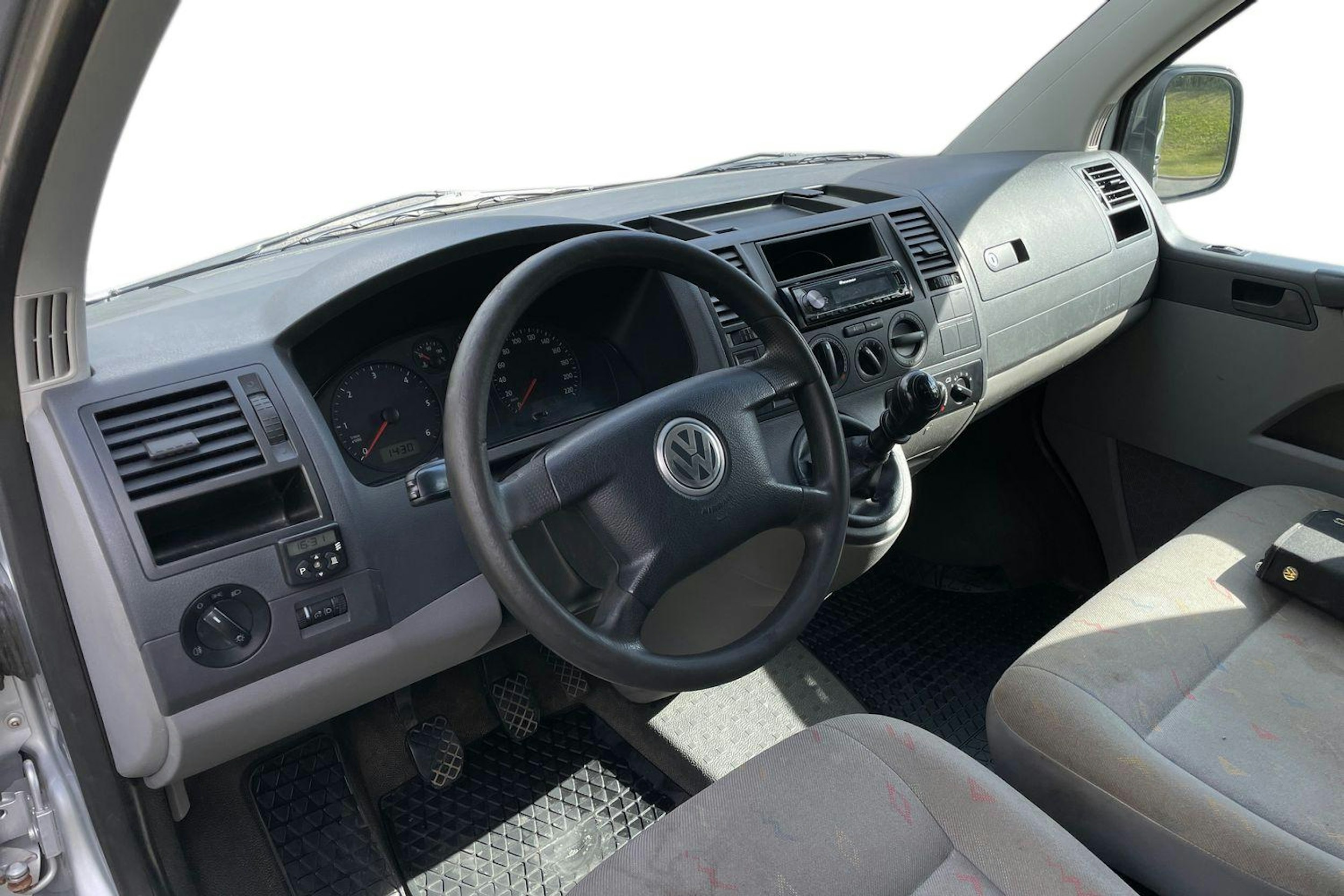 Harmaa Volkswagen TRANSPORTER 2006 kuva 7.