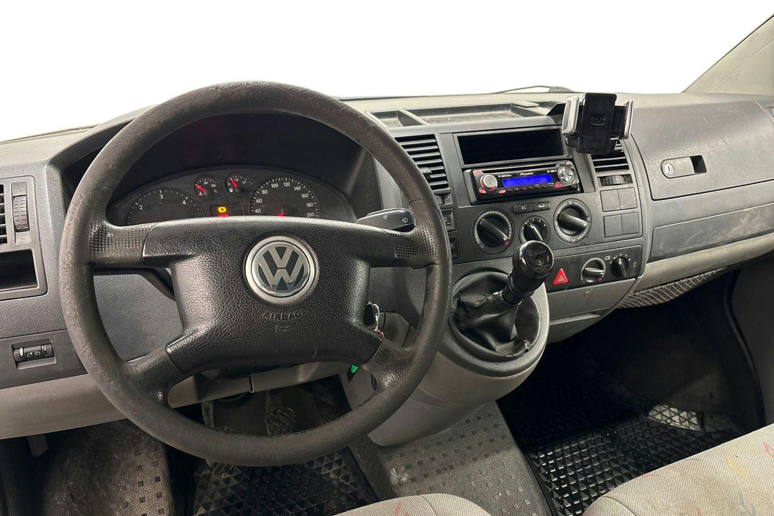 valkoinen Volkswagen Transporter 2006 kuva 9.