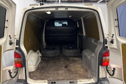 valkoinen Volkswagen Transporter 2006 kuva 13.