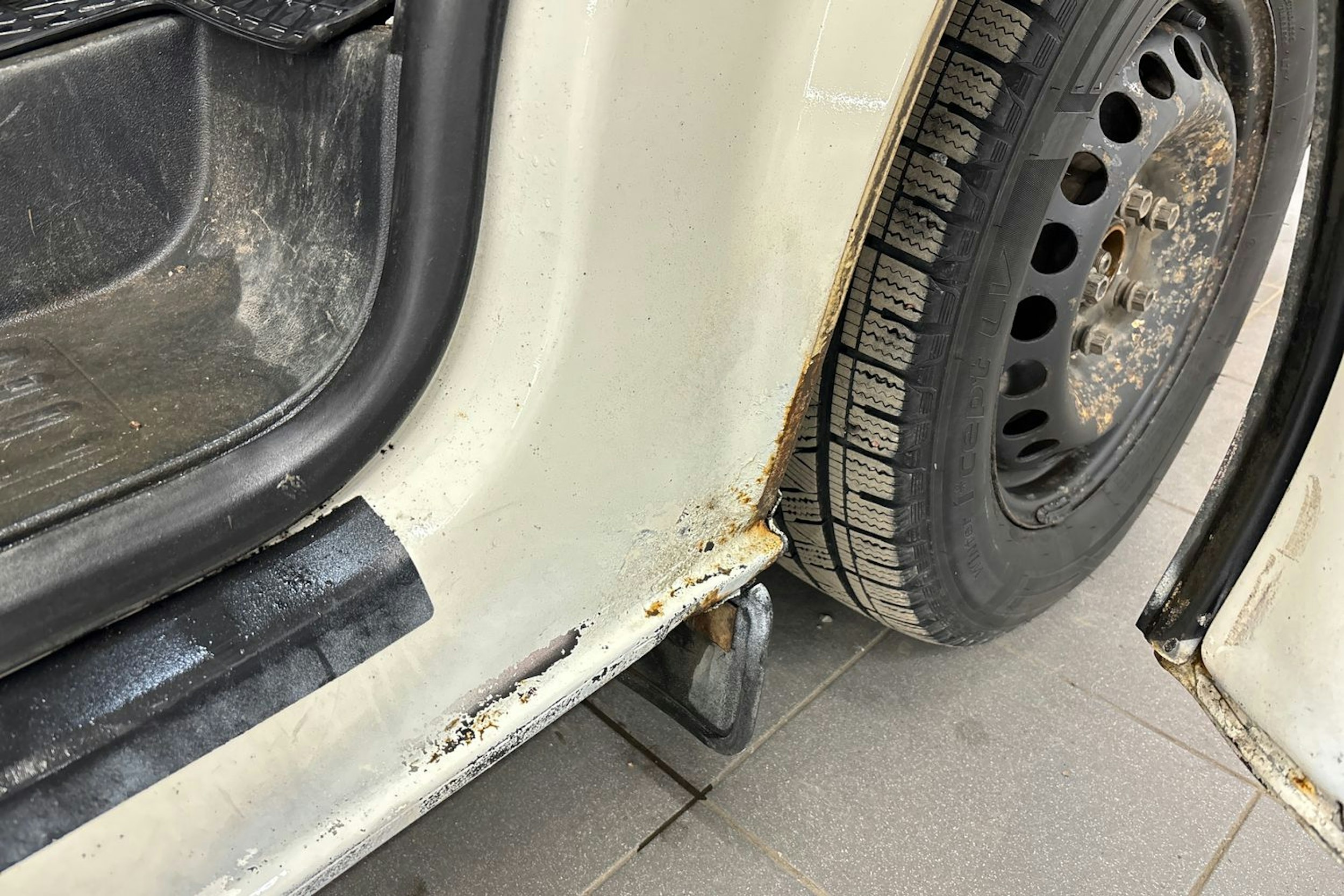 valkoinen Volkswagen Transporter 2006 kuva 19.