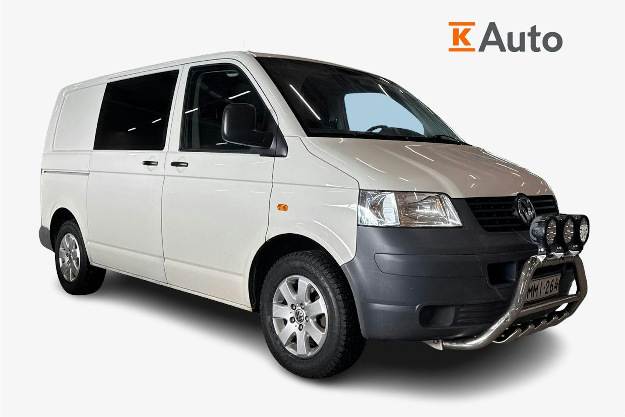 valkoinen Volkswagen Transporter 2006 kuva 1.