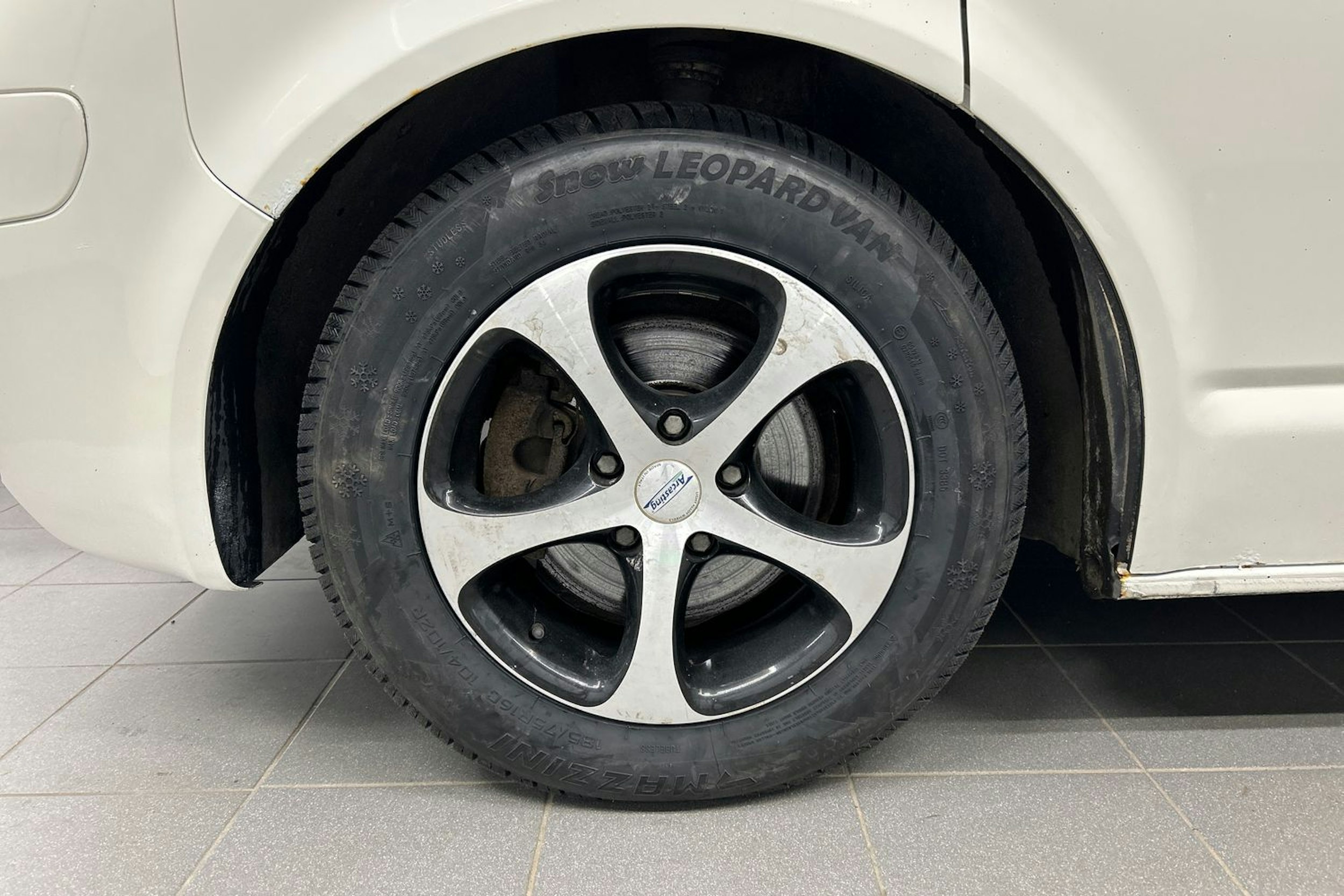 valkoinen Volkswagen Transporter 2007 kuva 9.