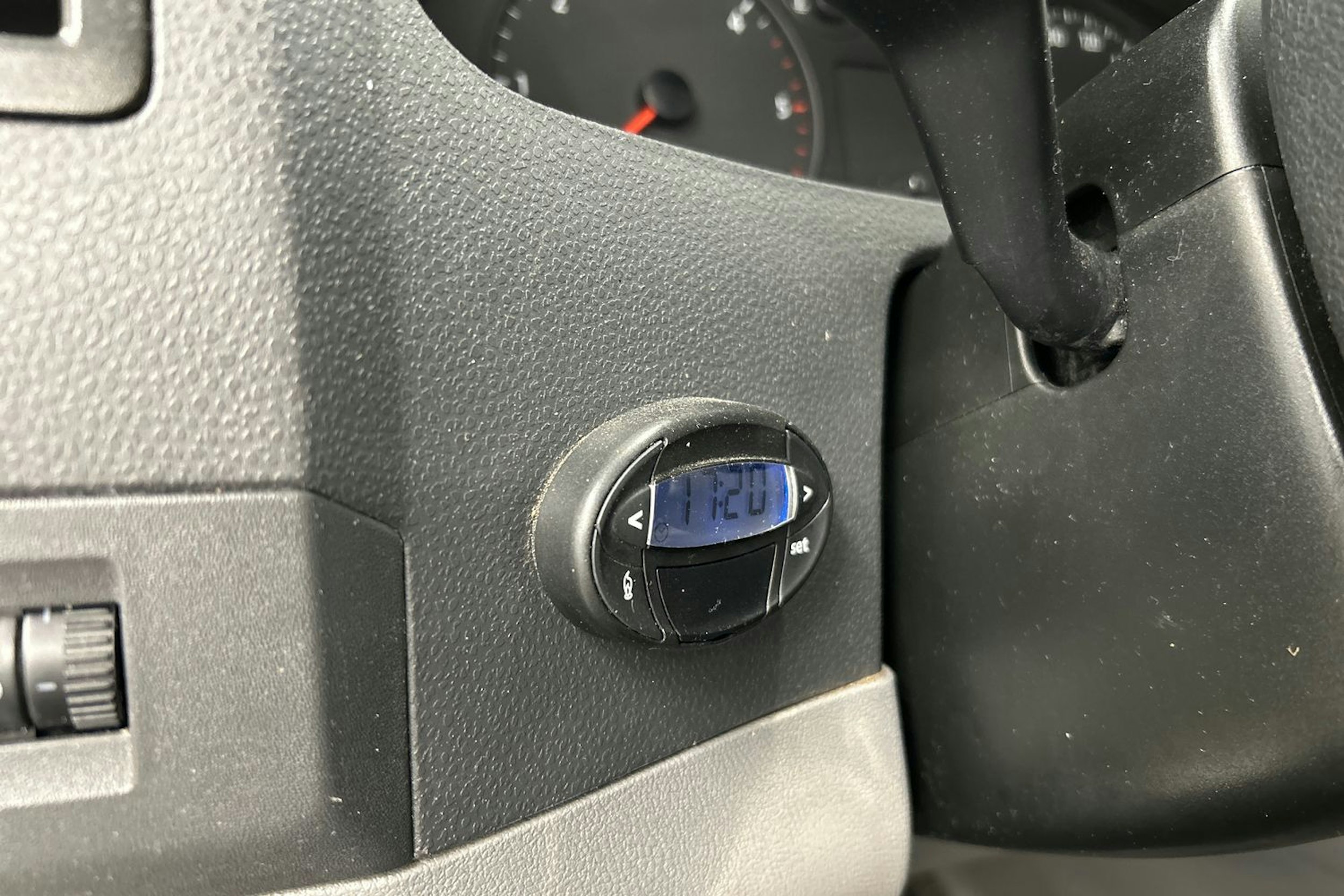 valkoinen Volkswagen Transporter 2007 kuva 14.