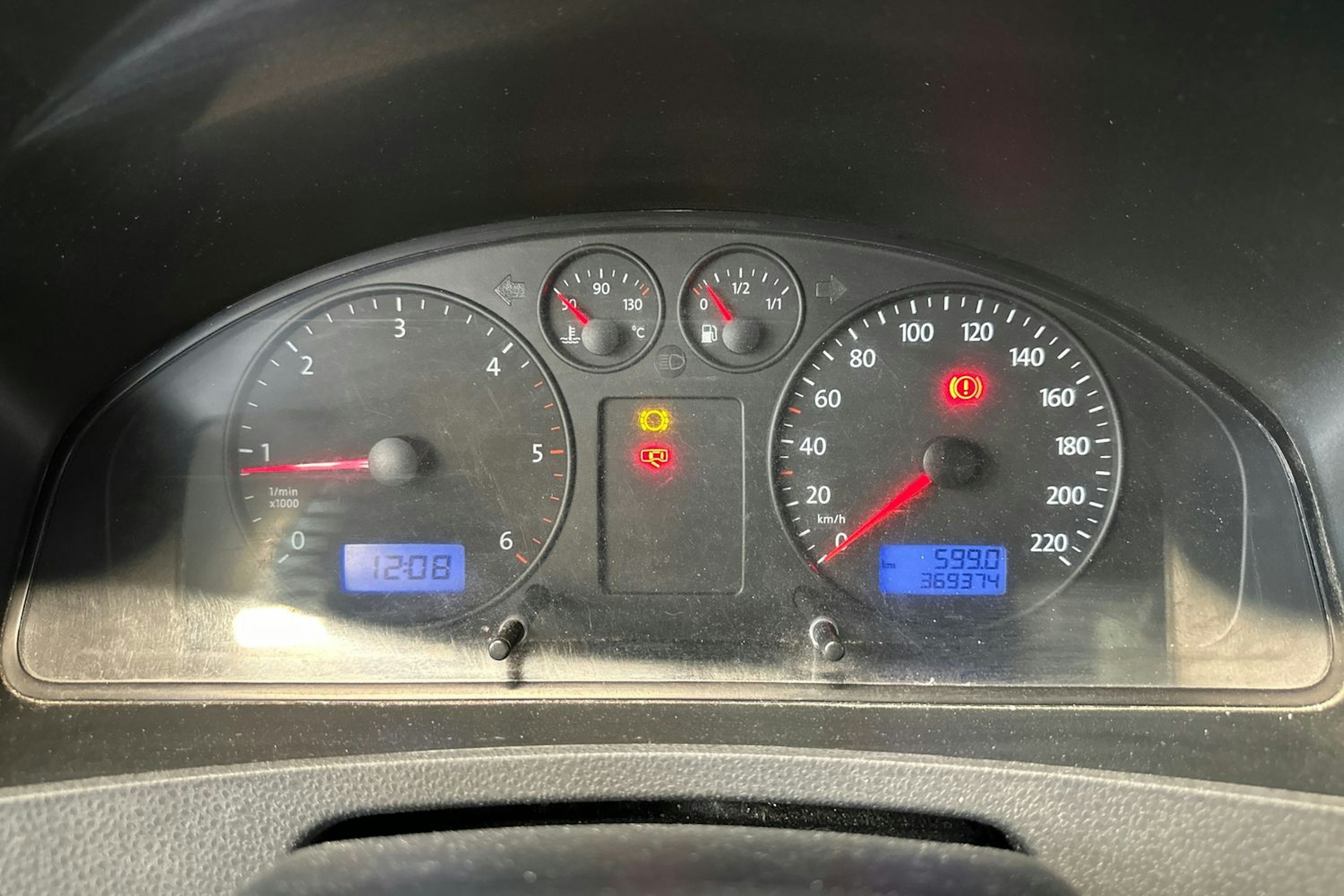 Musta Volkswagen Transporter 2007 kuva 15.