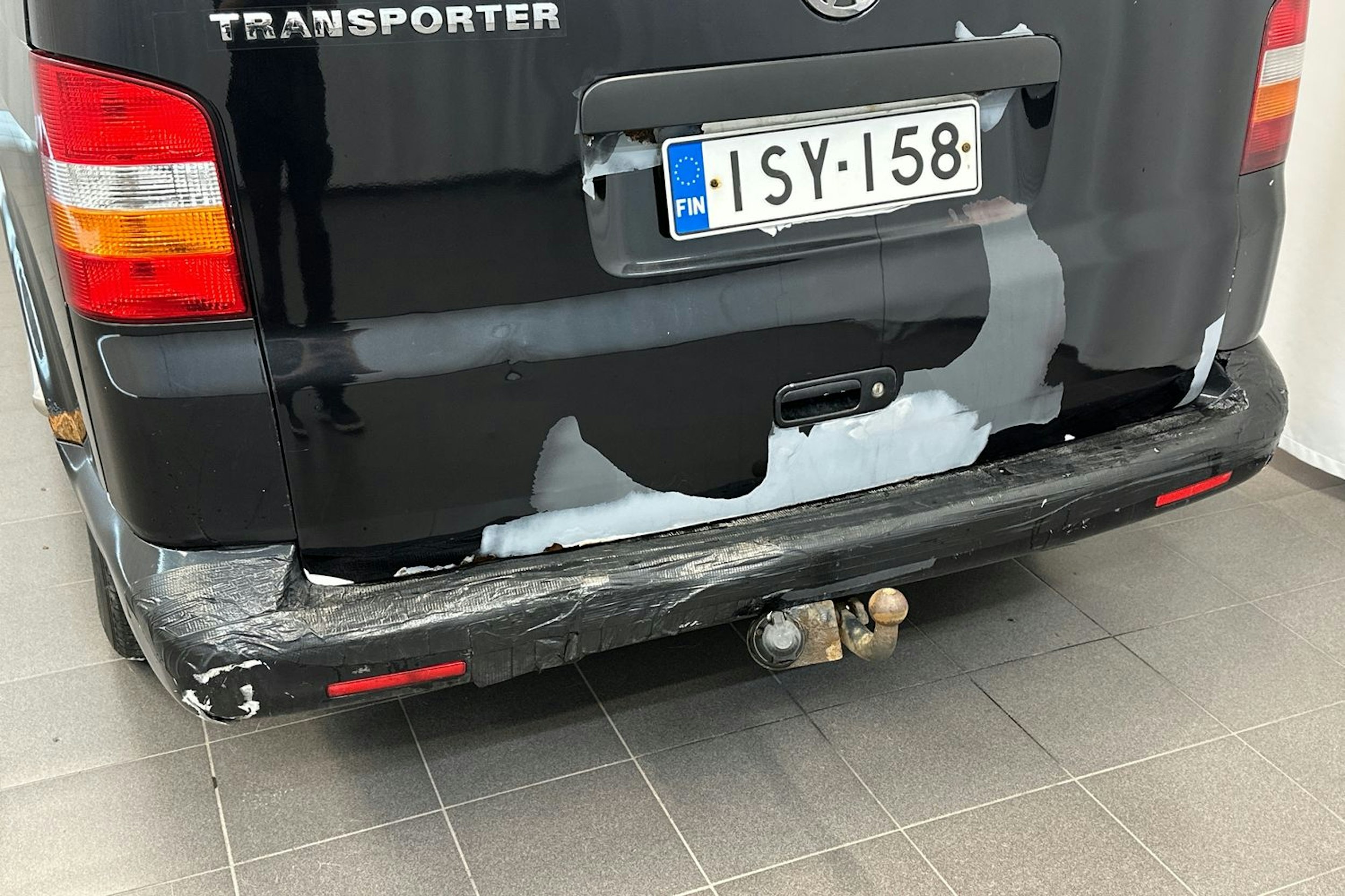 Musta Volkswagen Transporter 2007 kuva 20.
