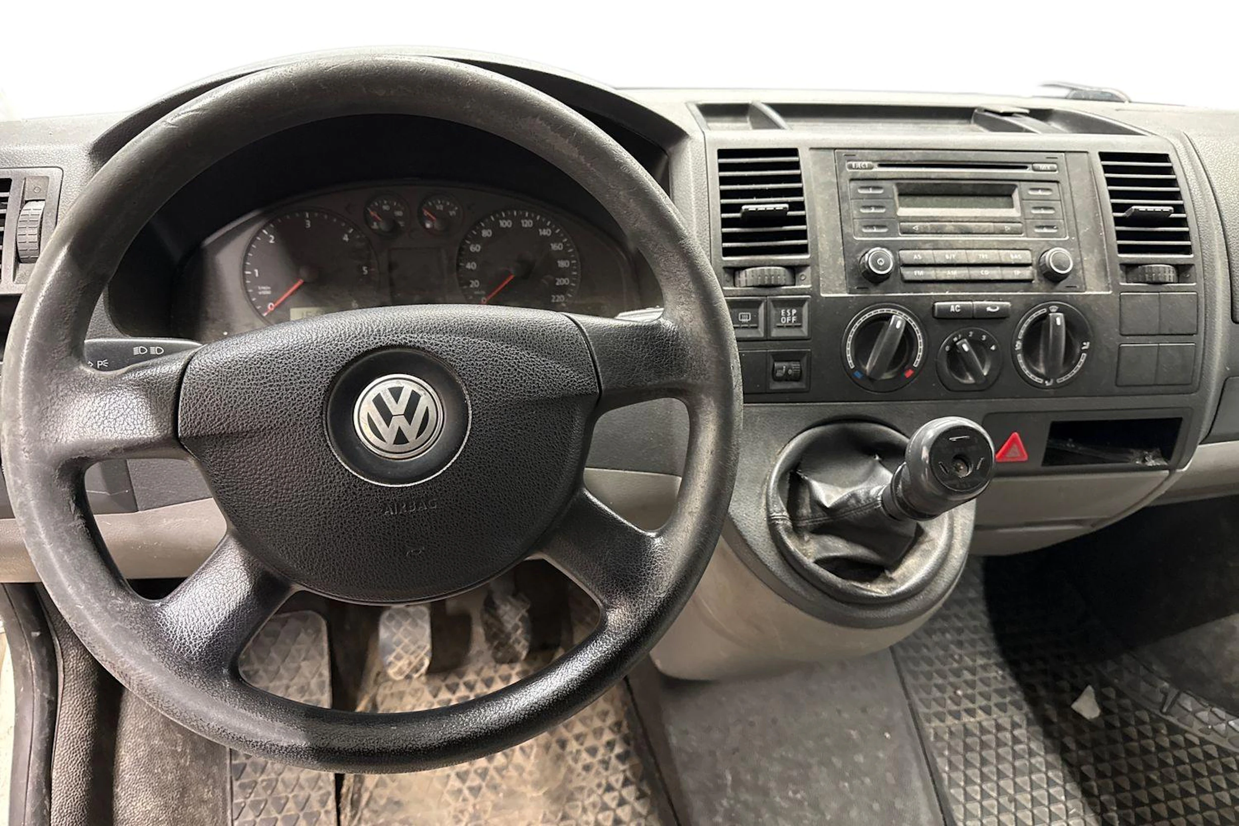 valkoinen Volkswagen Transporter 2007 kuva 9.