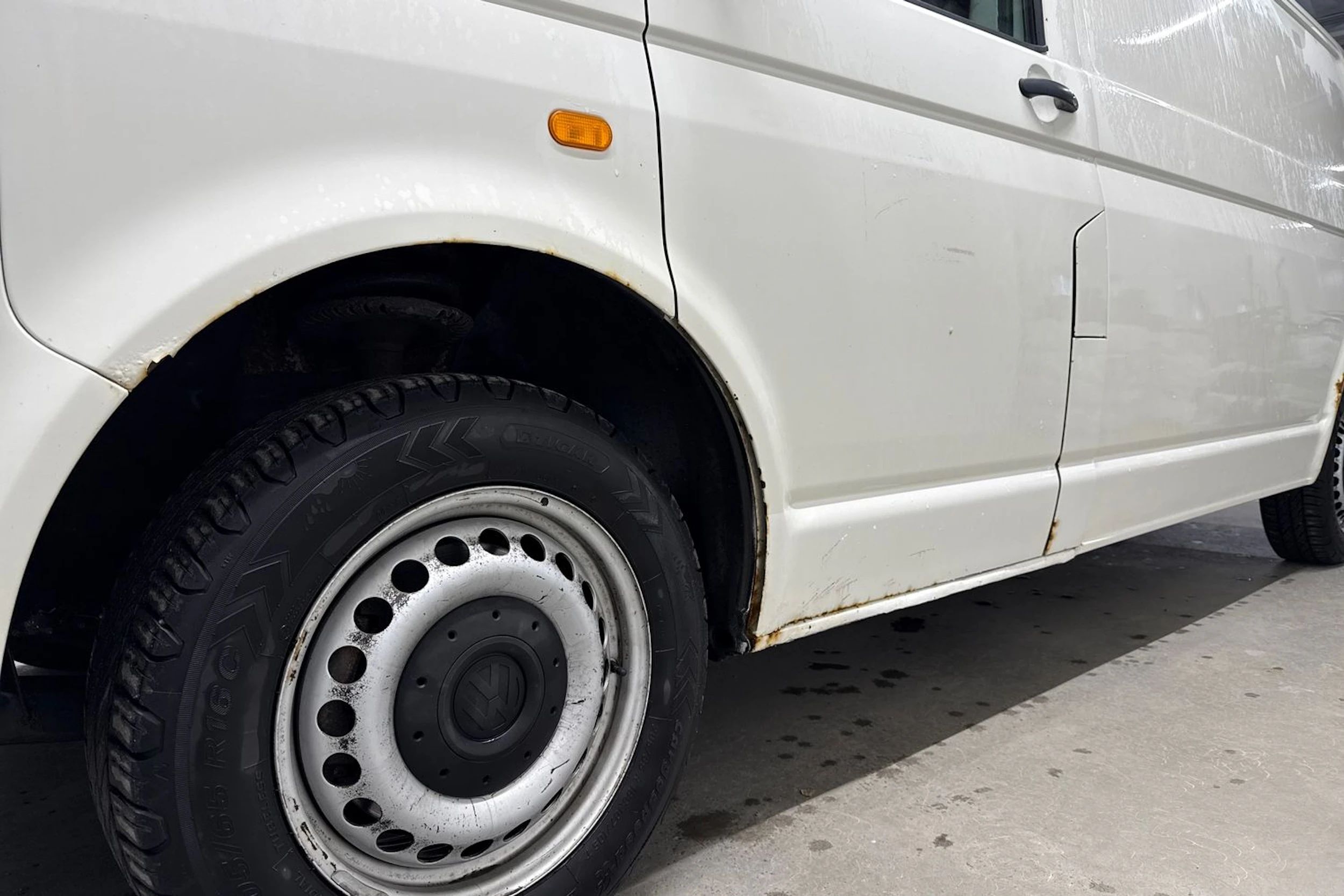 valkoinen Volkswagen Transporter 2007 kuva 20.