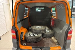 oranssi Volkswagen Transporter 2007 kuva 14.