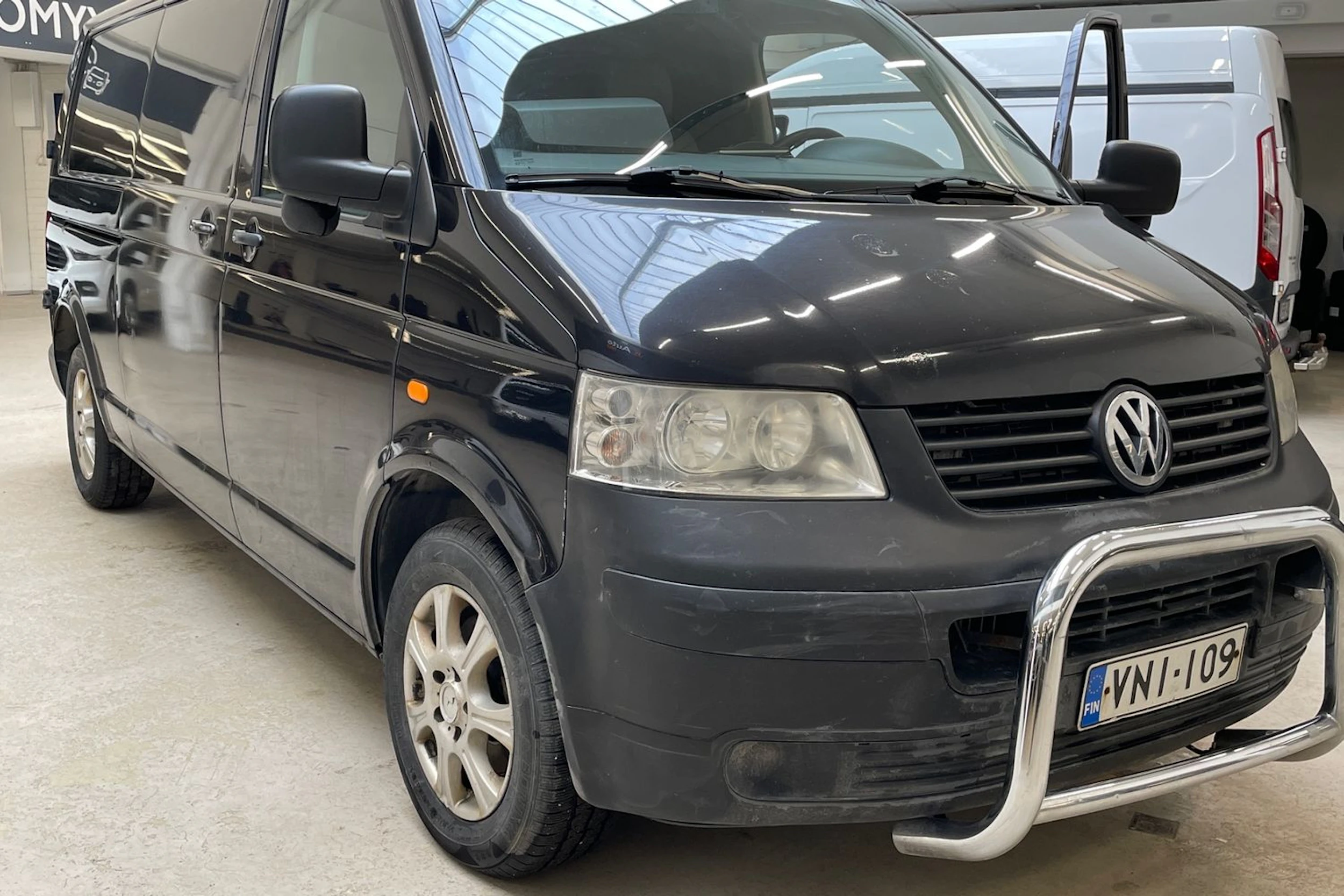 musta Volkswagen Transporter 2007 kuva 21.