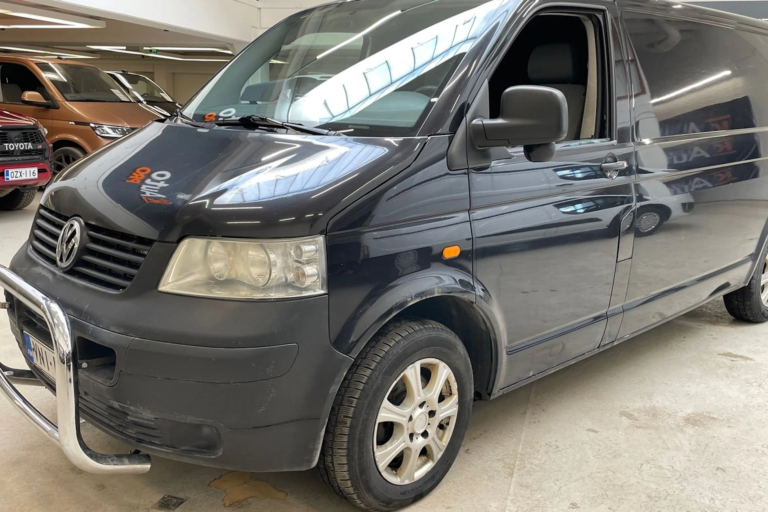 musta Volkswagen Transporter 2007 kuva 22.