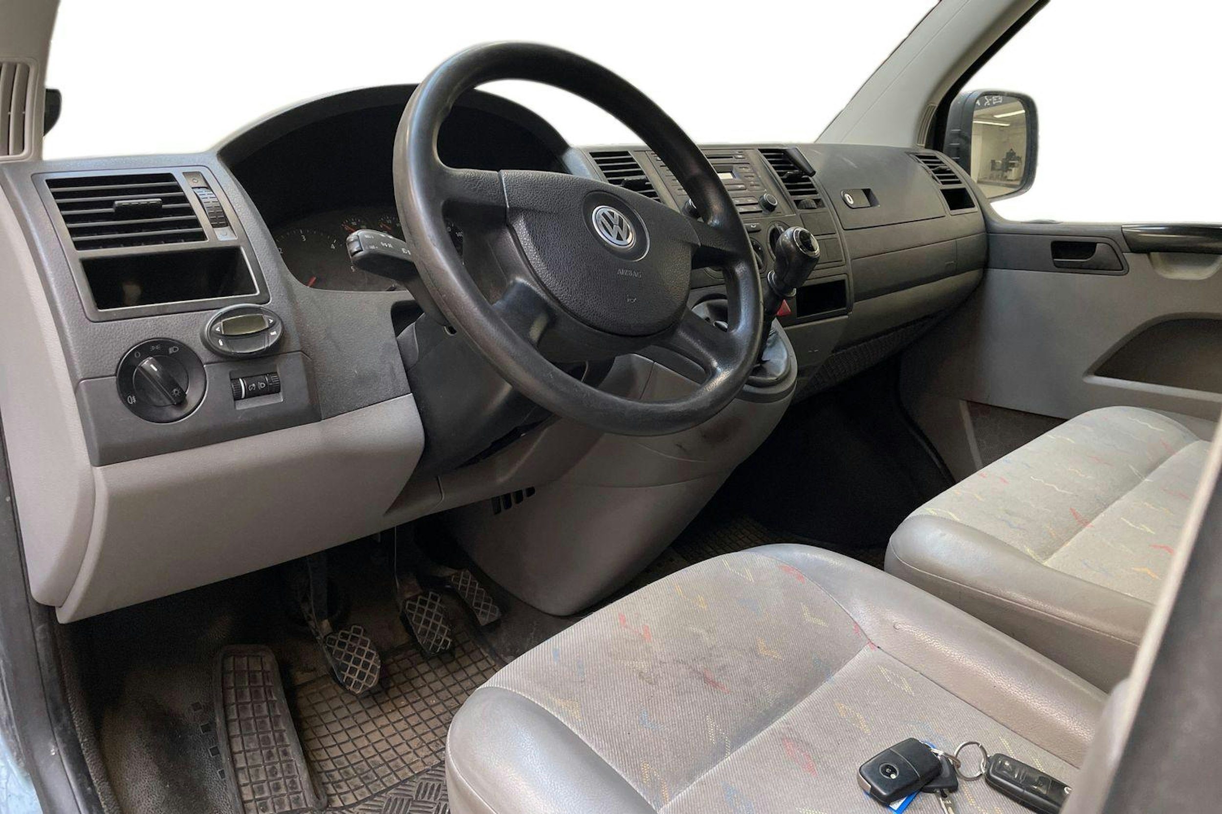 harmaa Volkswagen Transporter 2009 kuva 3.