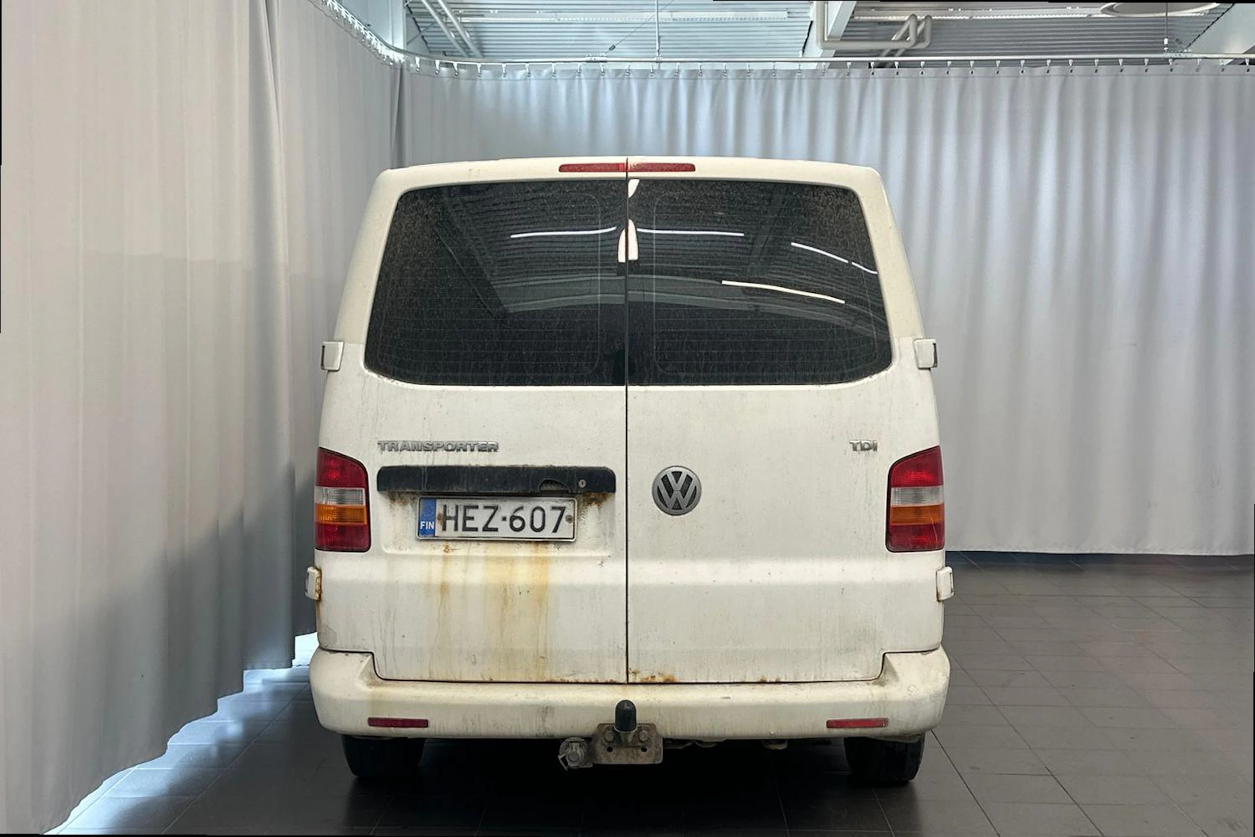 valkoinen Volkswagen Transporter 2008 kuva 6.