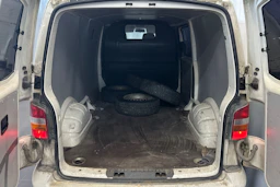 valkoinen Volkswagen Transporter 2008 kuva 14.