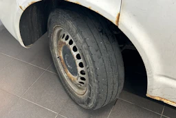valkoinen Volkswagen Transporter 2008 kuva 22.